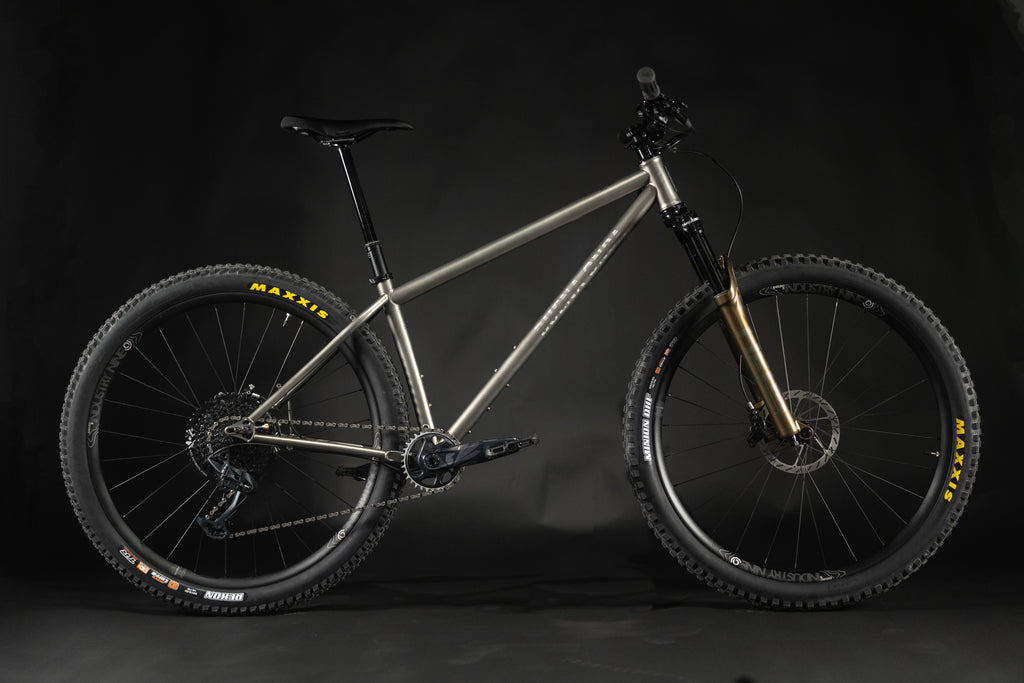 MUSA Custom: Complete Bike